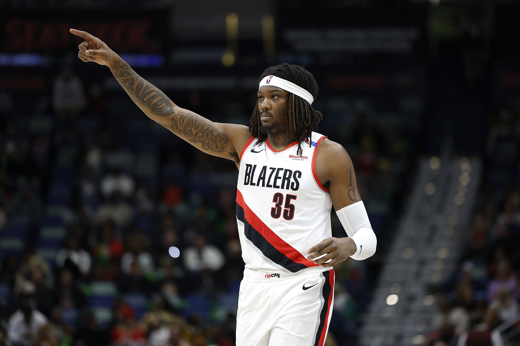 NBA直播热讯：拓记：罗威复出在即却缺席揭幕战，塞布尔出战存疑待评估